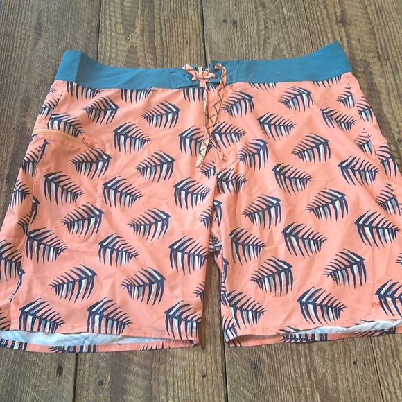 Patagonia Other - Patagonia board shorts size 40